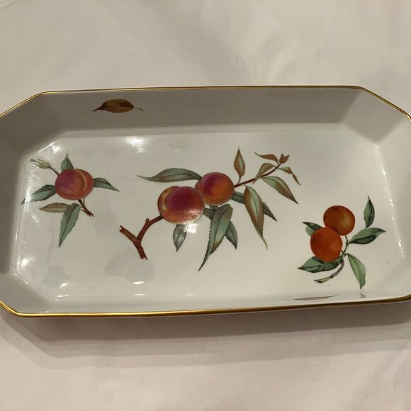 Royal Worcester Evesham Vale Rectangular Casserole/Serving Dish - Picture 4 of 6